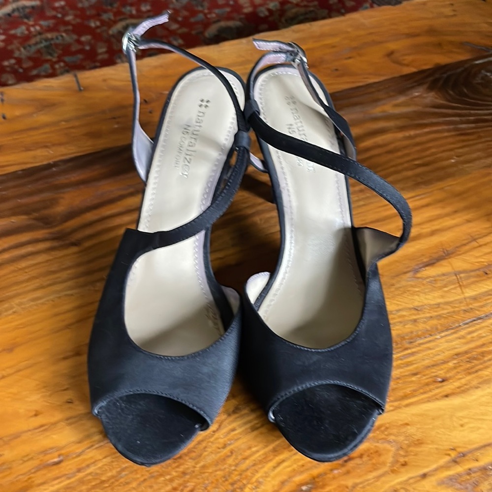 Naturalizer Open toed heels size 9